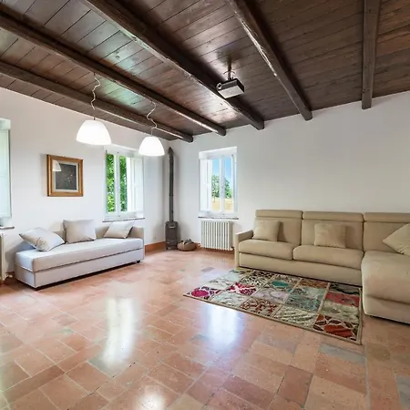Villa Casale Bonaventura 8, Emma